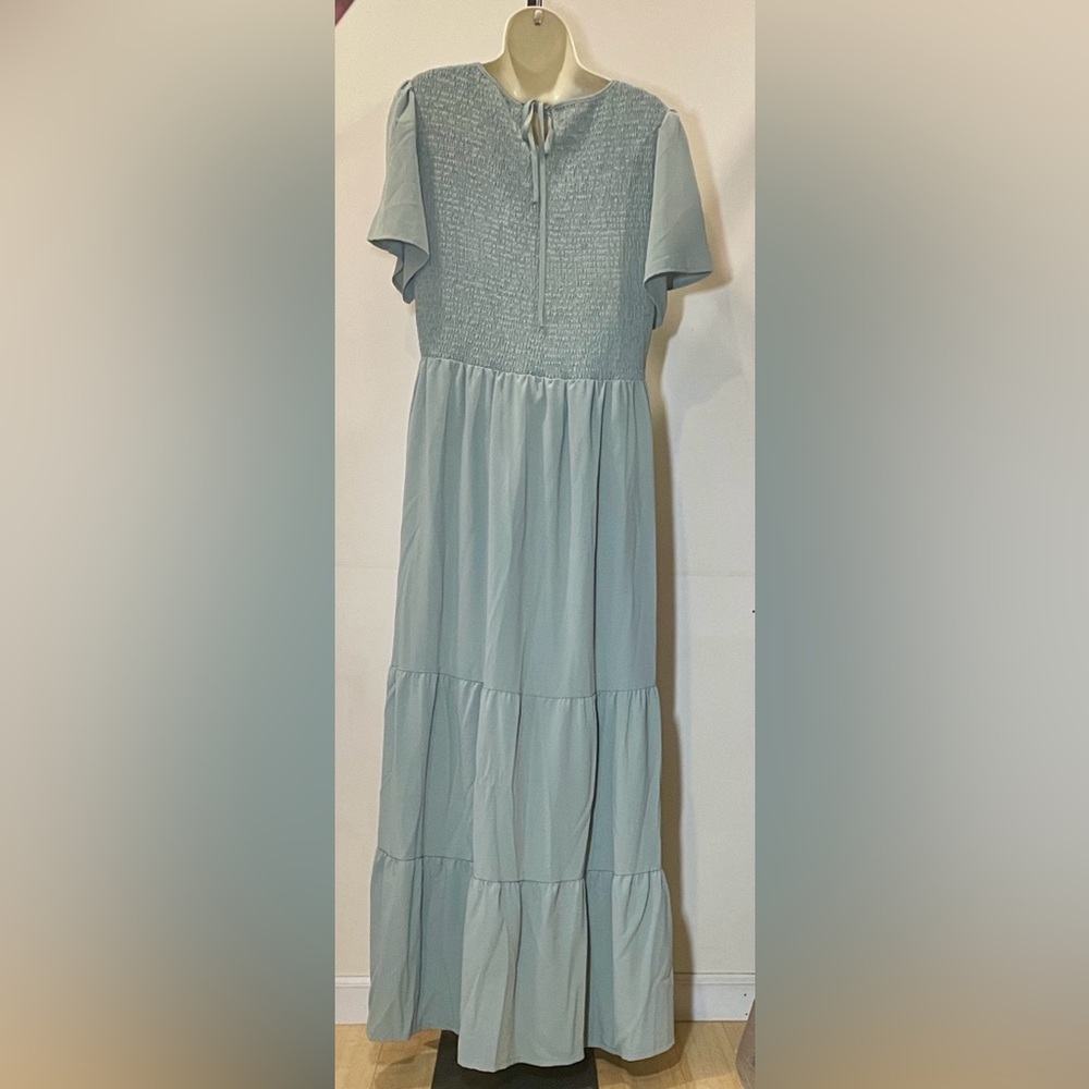 Kranda Green Maxi Dress - Picture 6 of 8